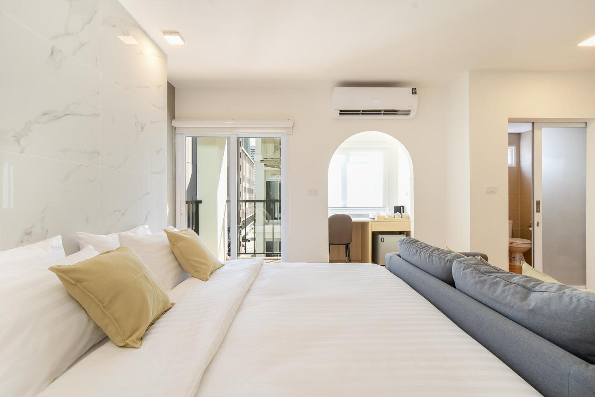 Diya Hotel Bangkok Exterior photo